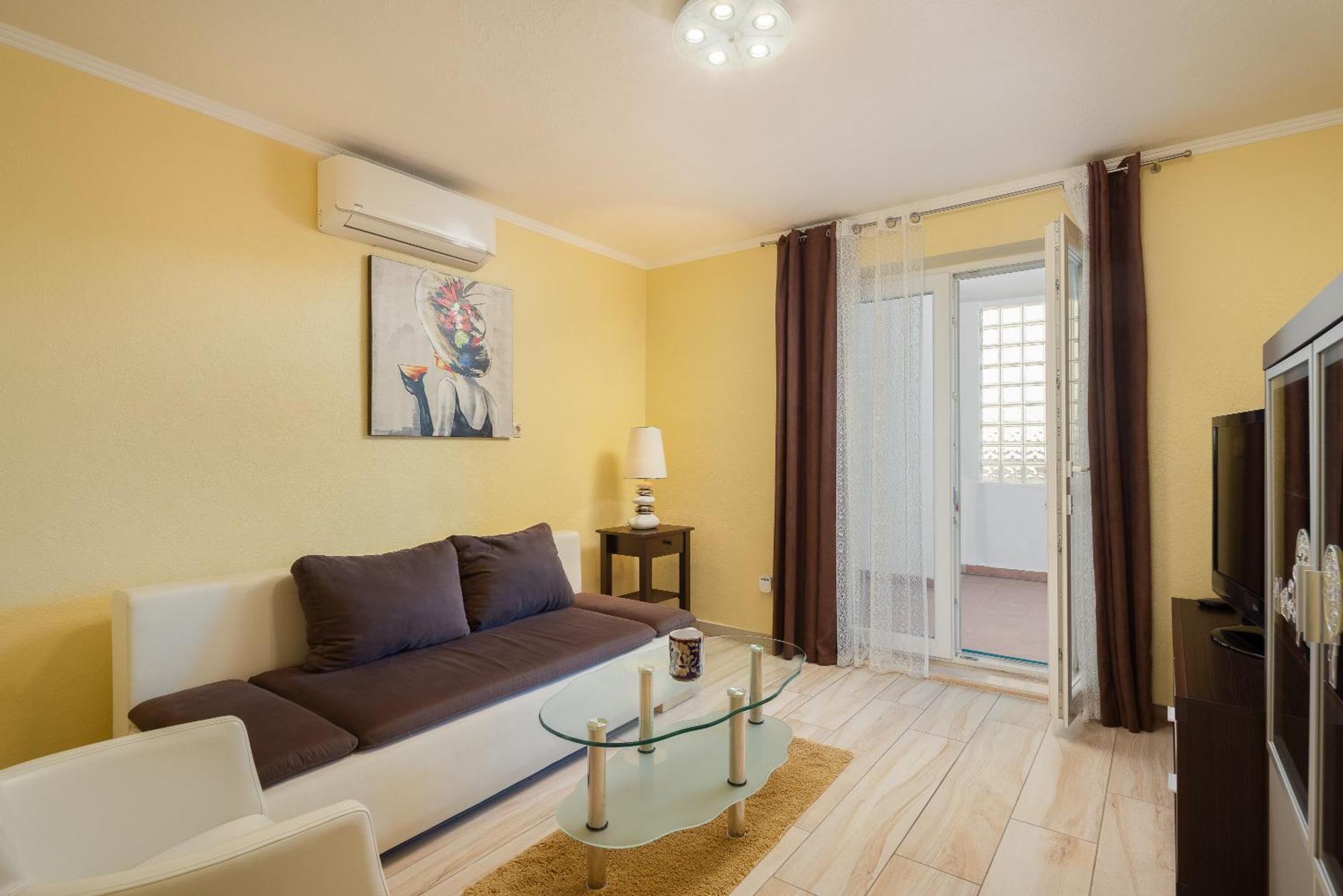 Perla Apartment - 2 Min To The Beach & Free Parking Makarska Zewnętrze zdjęcie