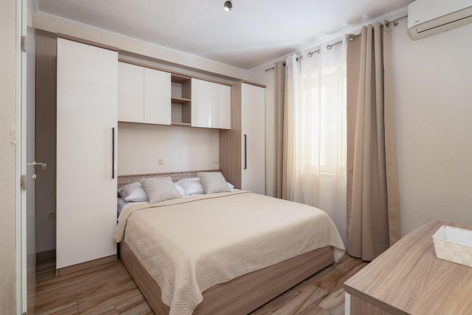 Perla Apartment - 2 Min To The Beach & Free Parking Makarska Zewnętrze zdjęcie