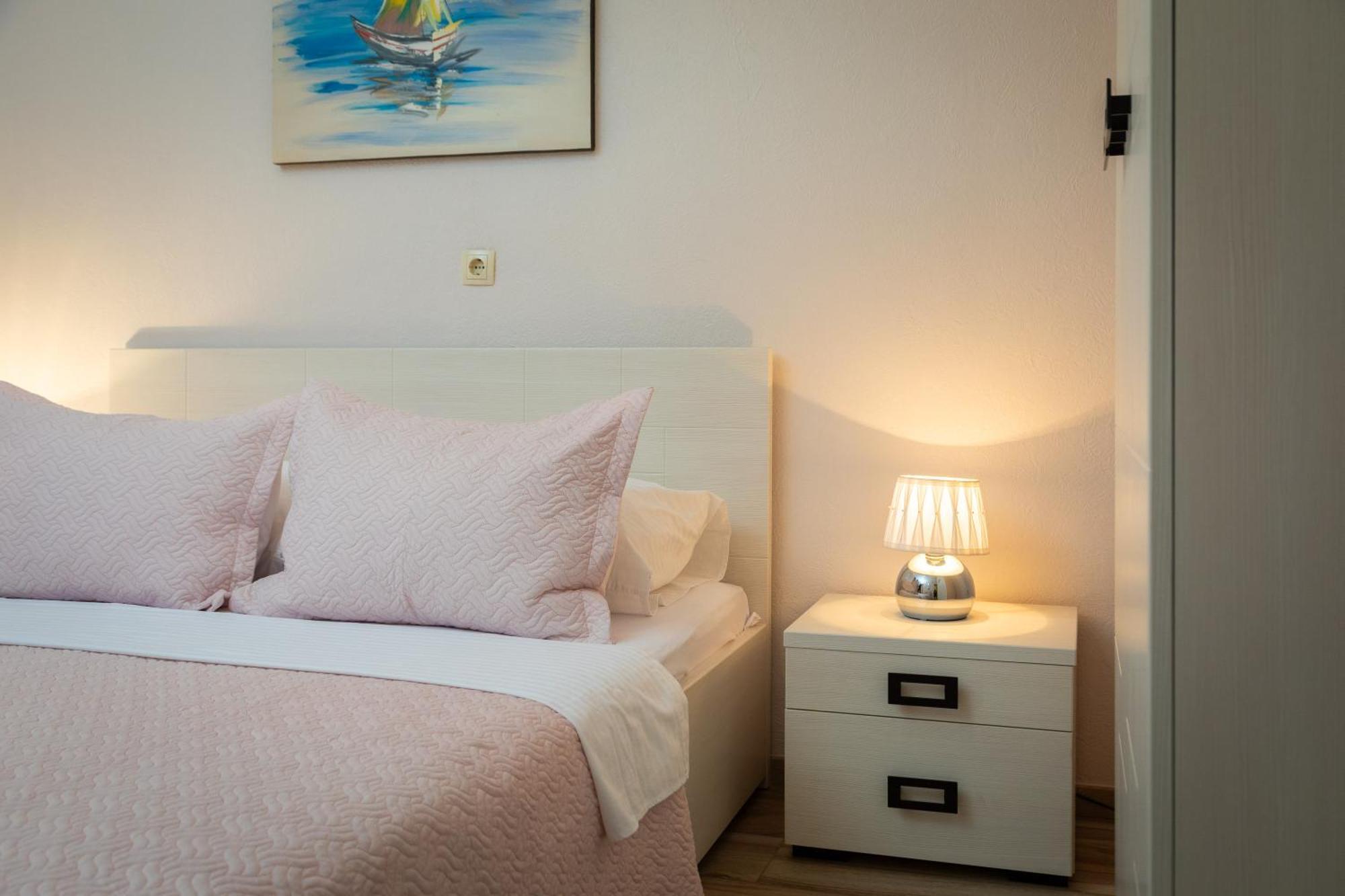 Perla Apartment - 2 Min To The Beach & Free Parking Makarska Zewnętrze zdjęcie