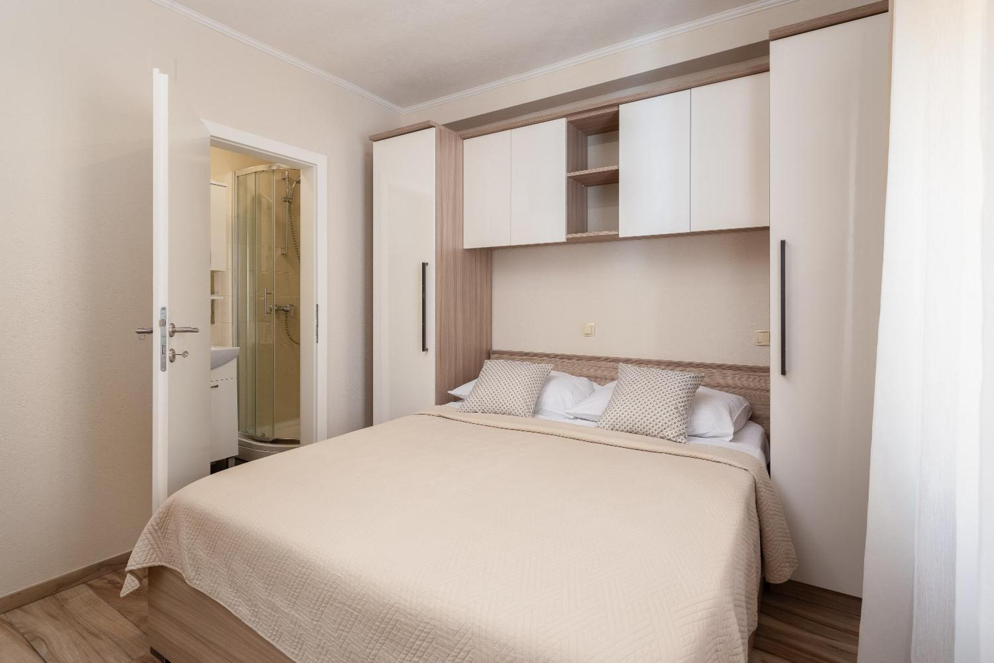 Perla Apartment - 2 Min To The Beach & Free Parking Makarska Zewnętrze zdjęcie