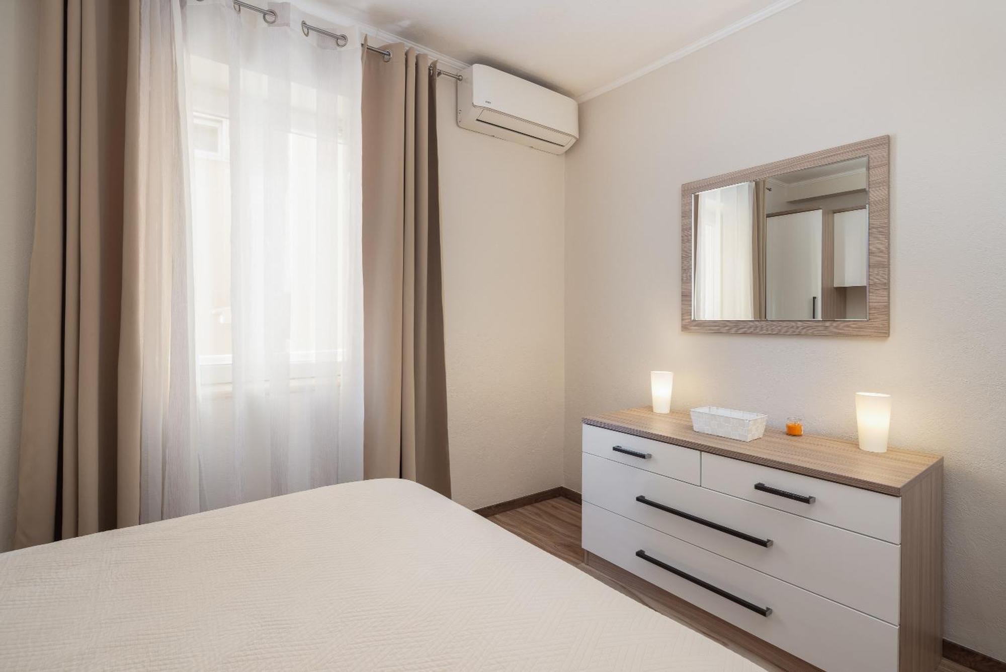 Perla Apartment - 2 Min To The Beach & Free Parking Makarska Zewnętrze zdjęcie